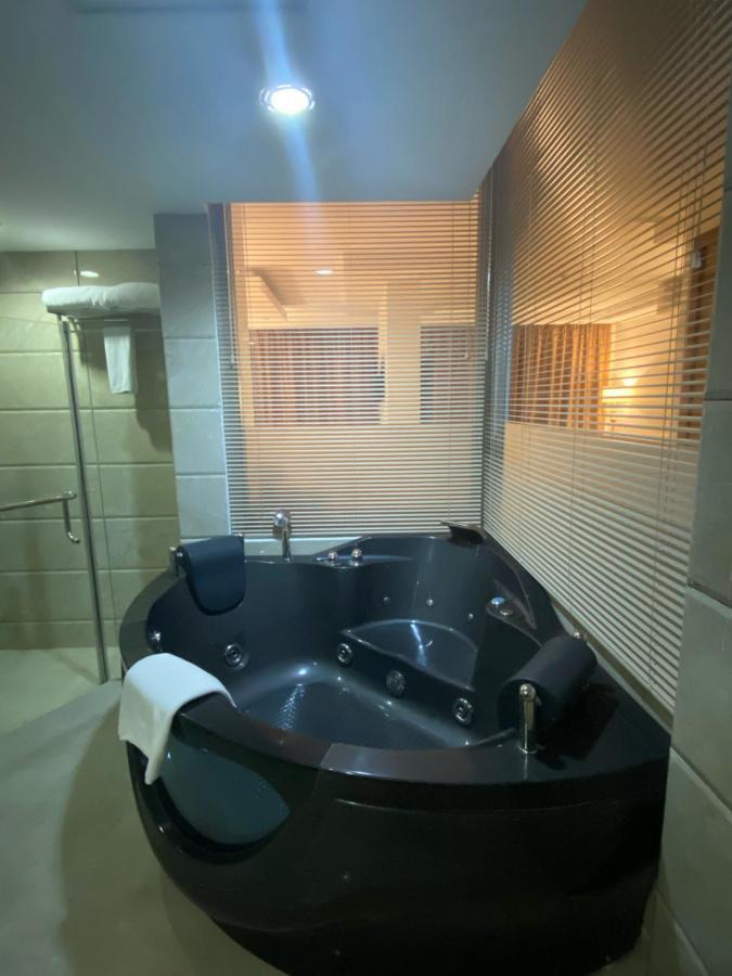City Center Hotel Mawalih Zewnętrze zdjęcie
